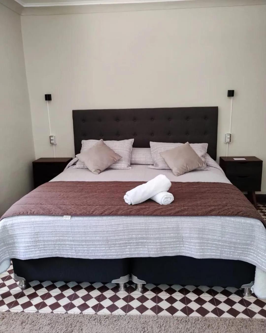 Hostal Los Penones San Alfonso Eksteriør bilde
